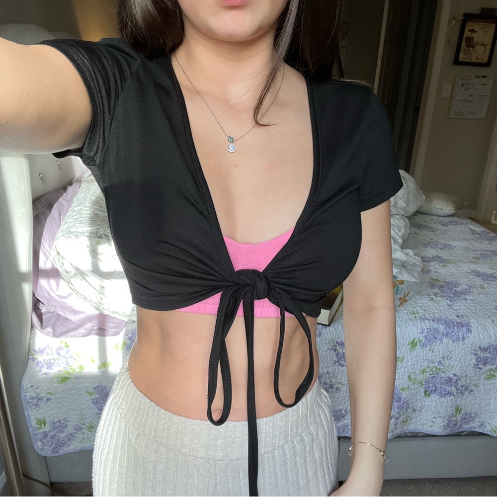 Super cute black tie top